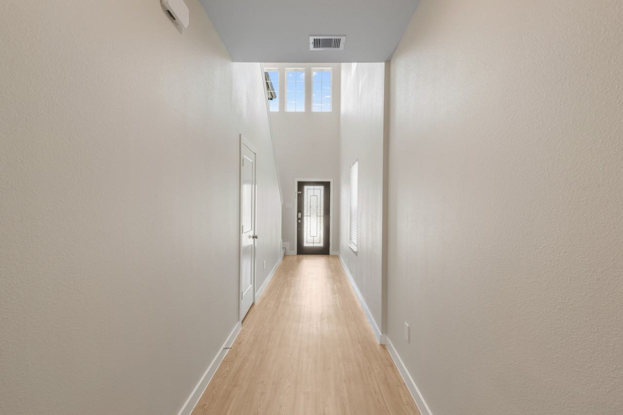 5811 Quest Valley Dr #T - Photo 5 of 47