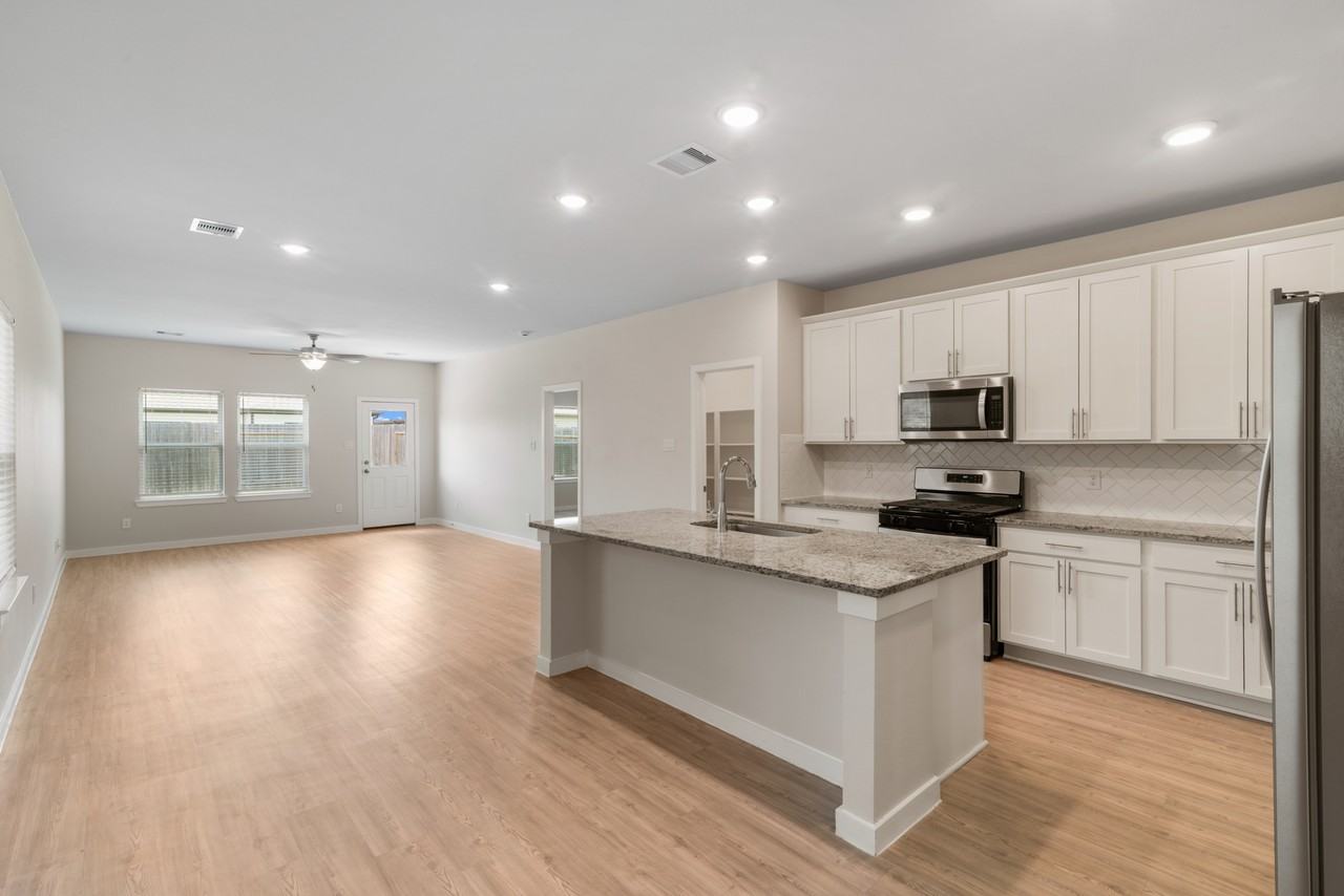 5811 Quest Valley Dr #T - Photo 6 of 47