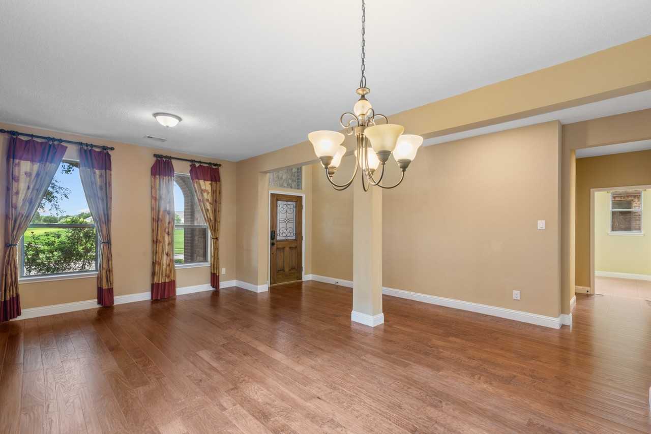 11119 Hayden Falls Dr #1 - Photo 6 of 37