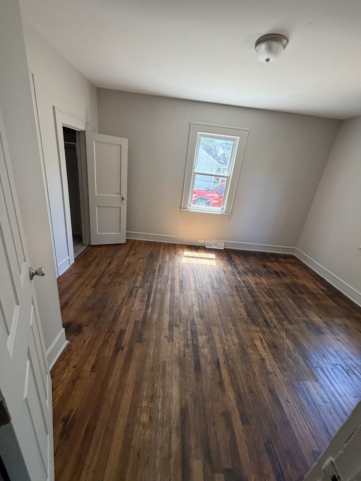 4033 Reich St #1 - Photo 3 of 9