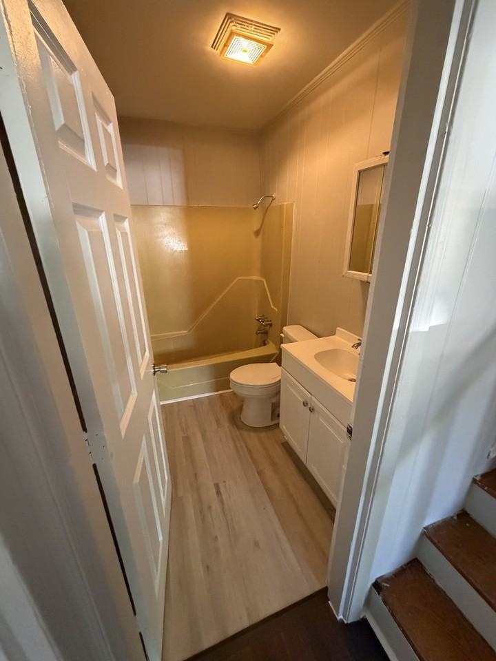 4033 Reich St #1 - Photo 6 of 9