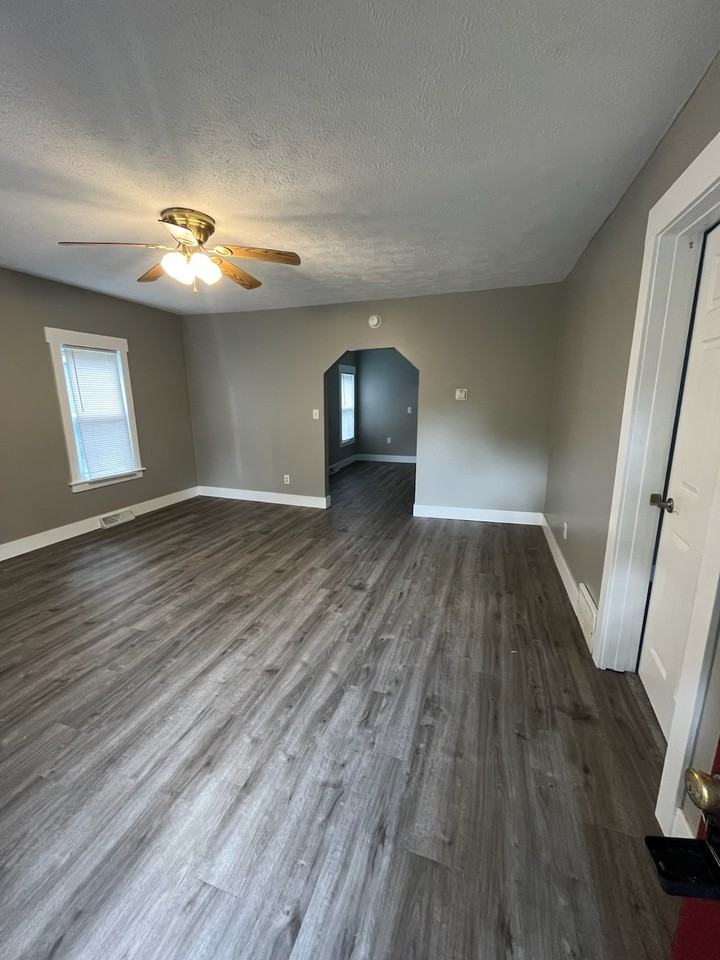 1531 Walnut St Ne #1 - Photo 6 of 21