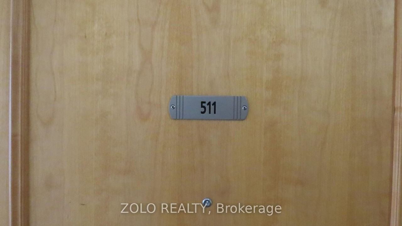 78 Harrison Garden Boulevard - Photo 3