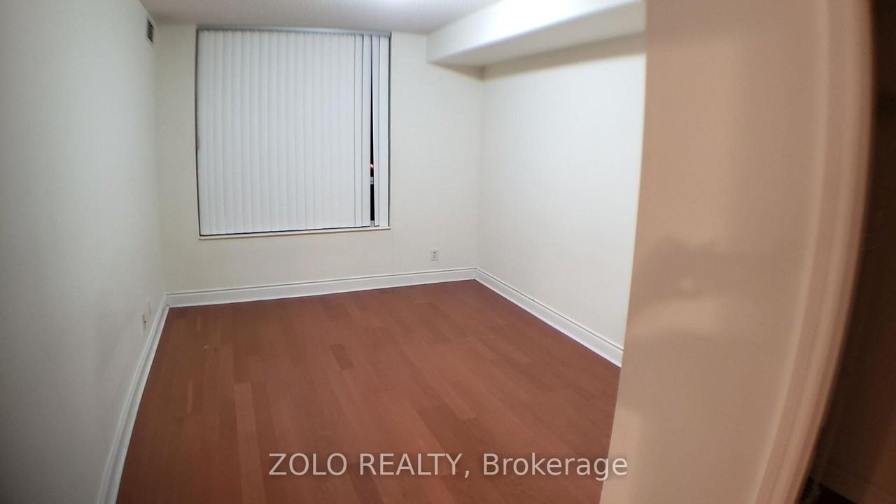 78 Harrison Garden Boulevard - Photo 13