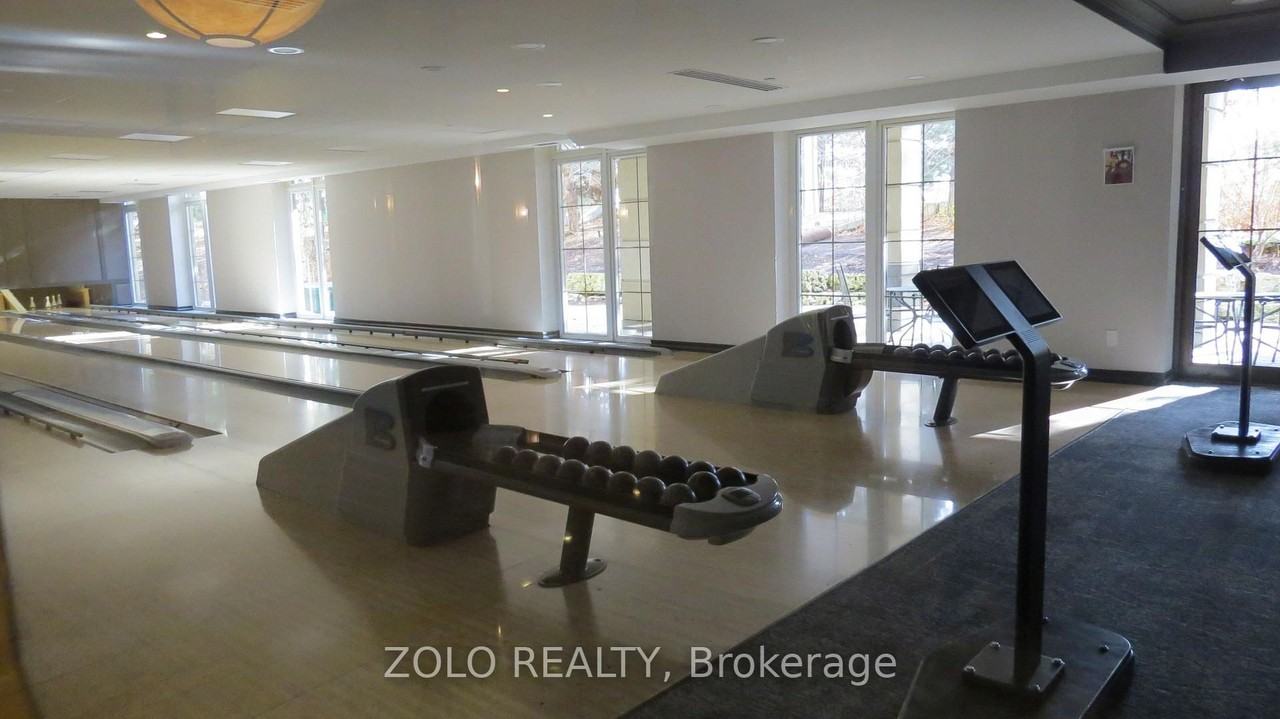 78 Harrison Garden Boulevard - Photo 22