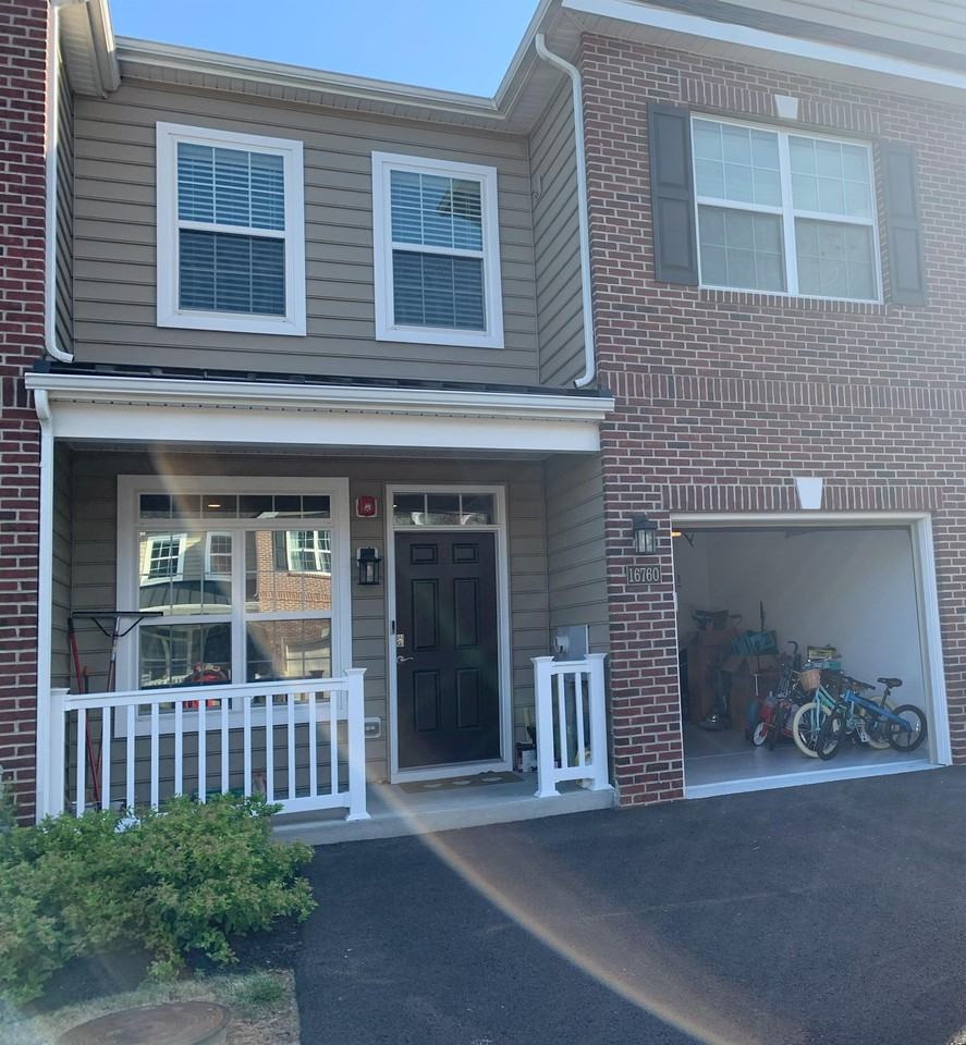 16760 River View Cir #1 - Photo 2 of 27
