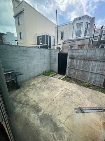 2028 E Firth St #1 - Photo 4 of 13