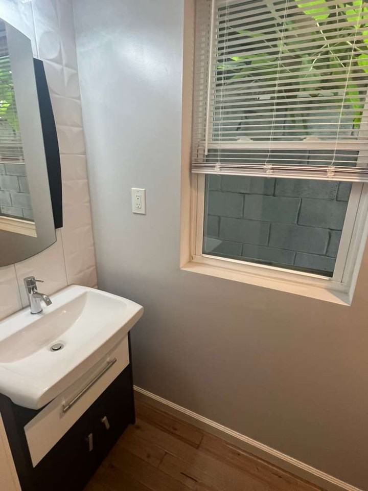 2028 E Firth St #1 - Photo 5 of 13