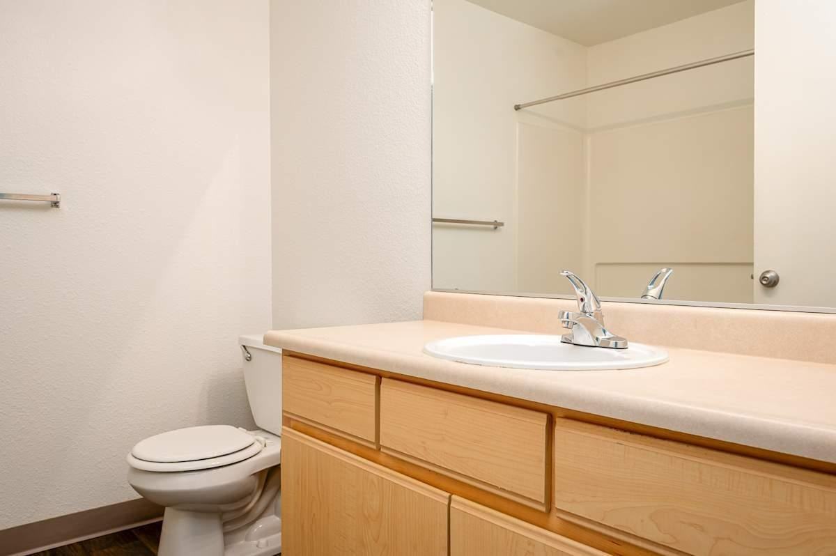 181 Se 18th Ave - Photo 3 of 30
