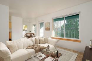 181 Se 18th Ave - Photo 1 of 1