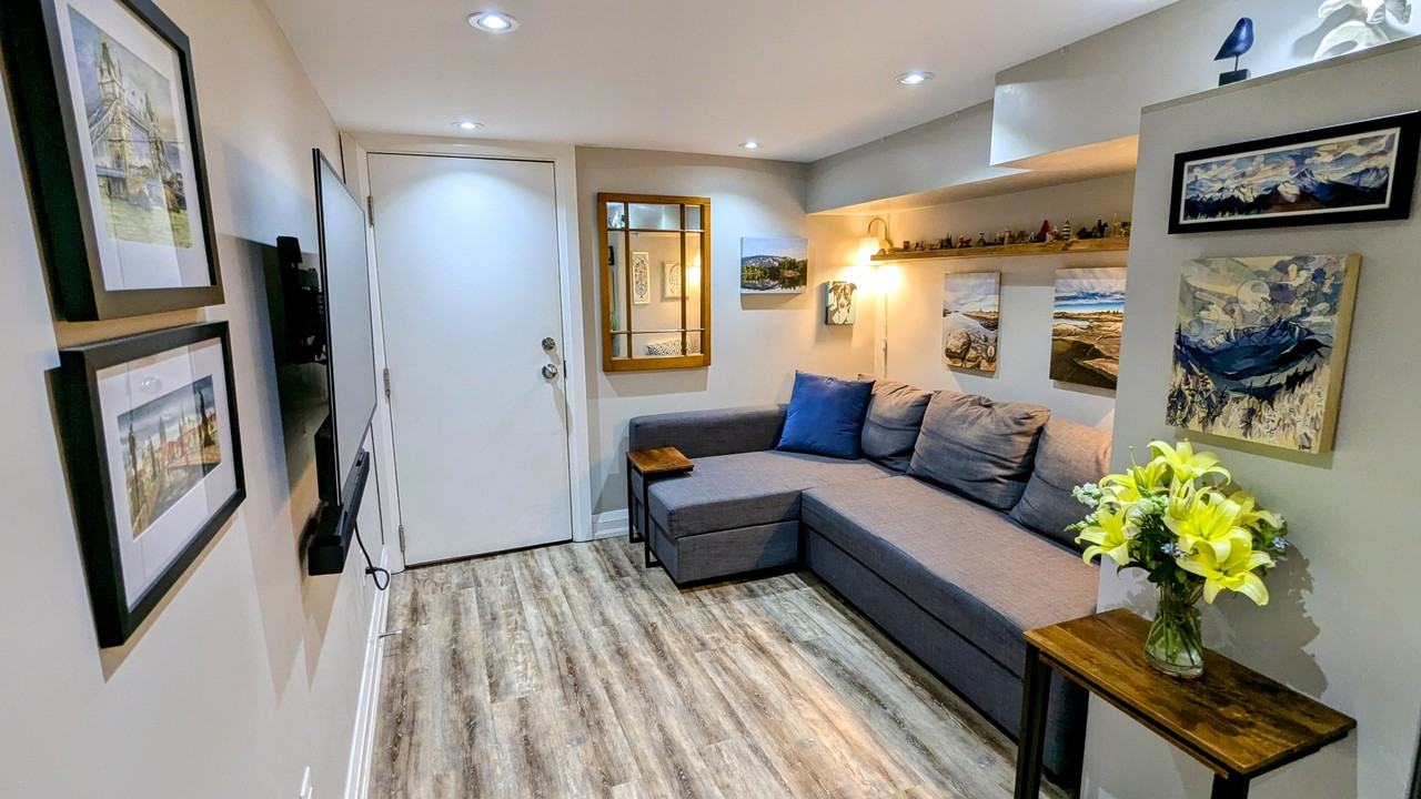 23 Howland Road - Photo 6 of 10