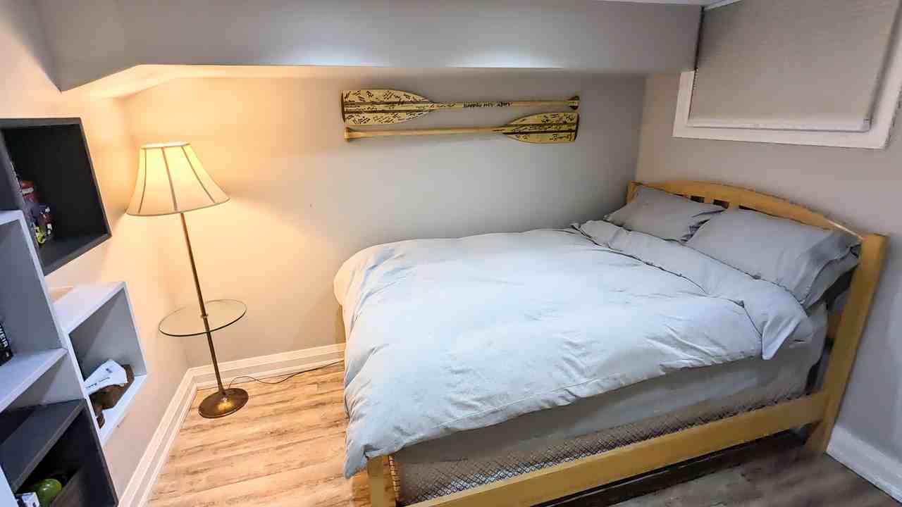 23 Howland Road - Photo 3 of 10