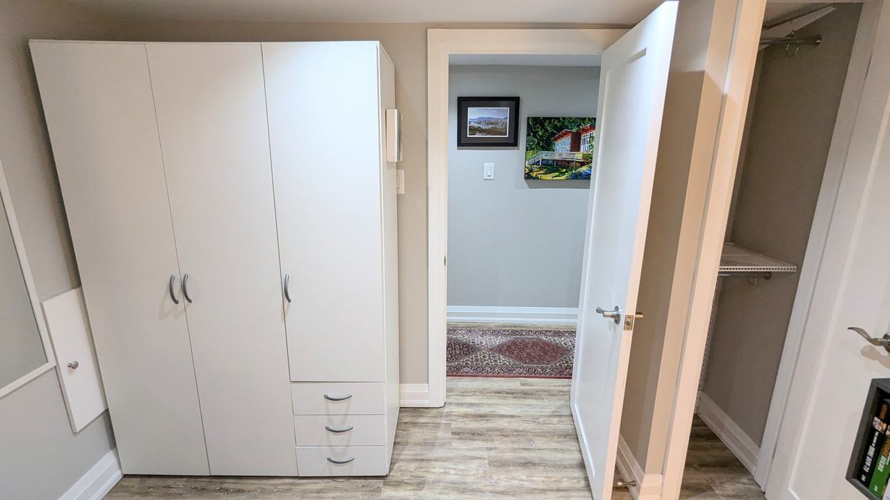 23 Howland Road - Photo 4 of 10