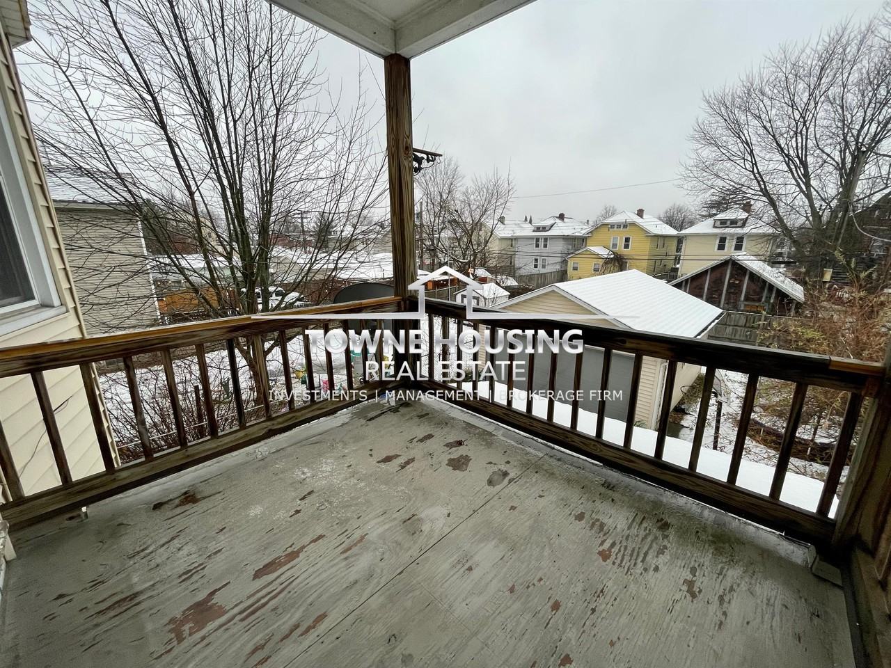418 Colvin Ave - Photo 3 of 44