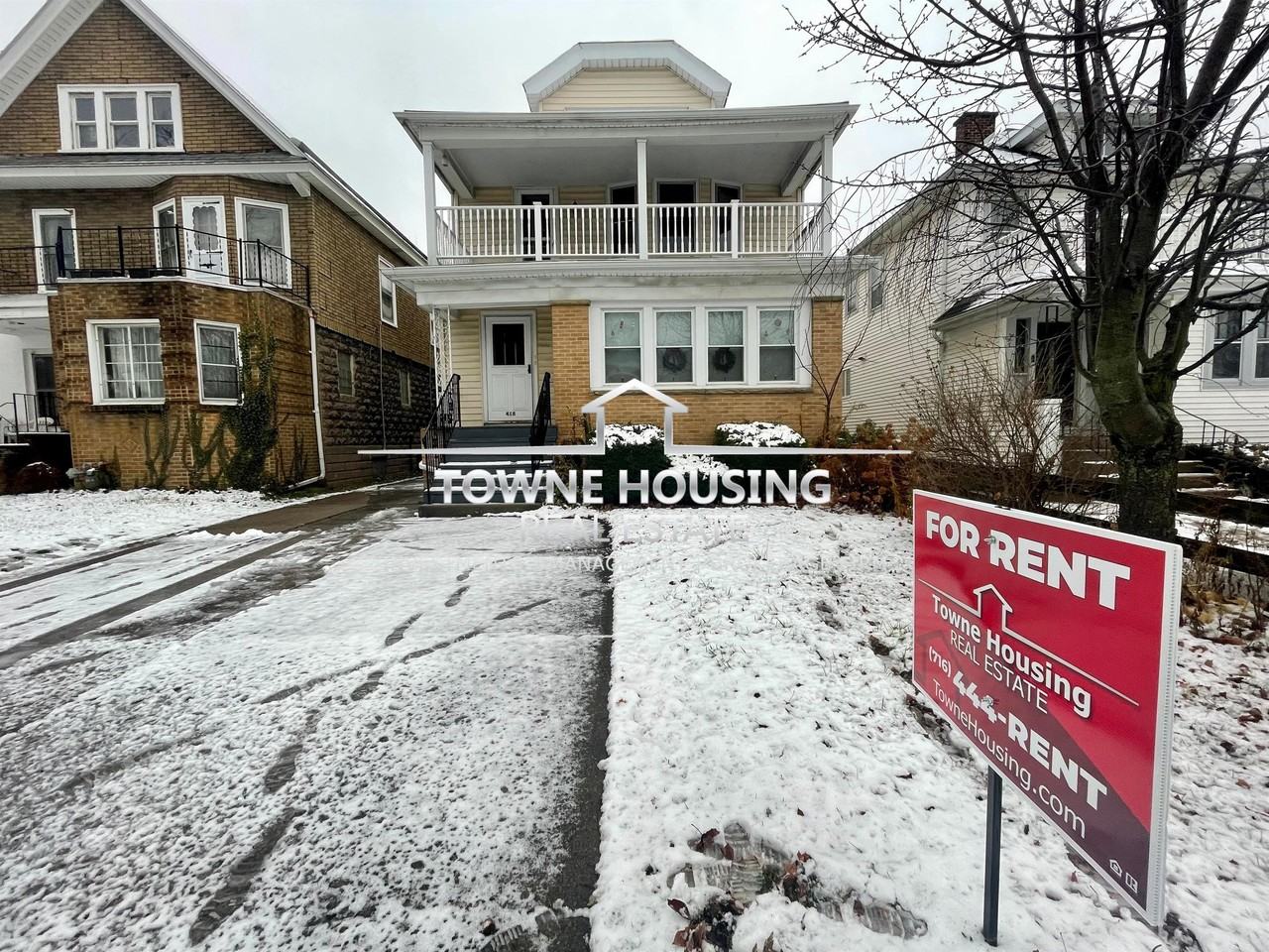 418 Colvin Ave - Photo 6 of 44