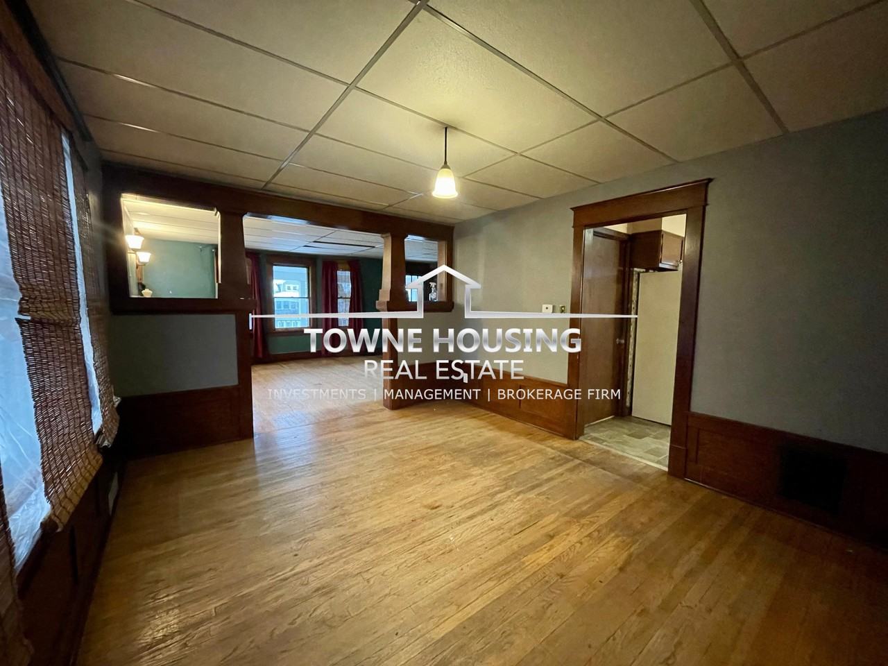 418 Colvin Ave - Photo 4 of 44