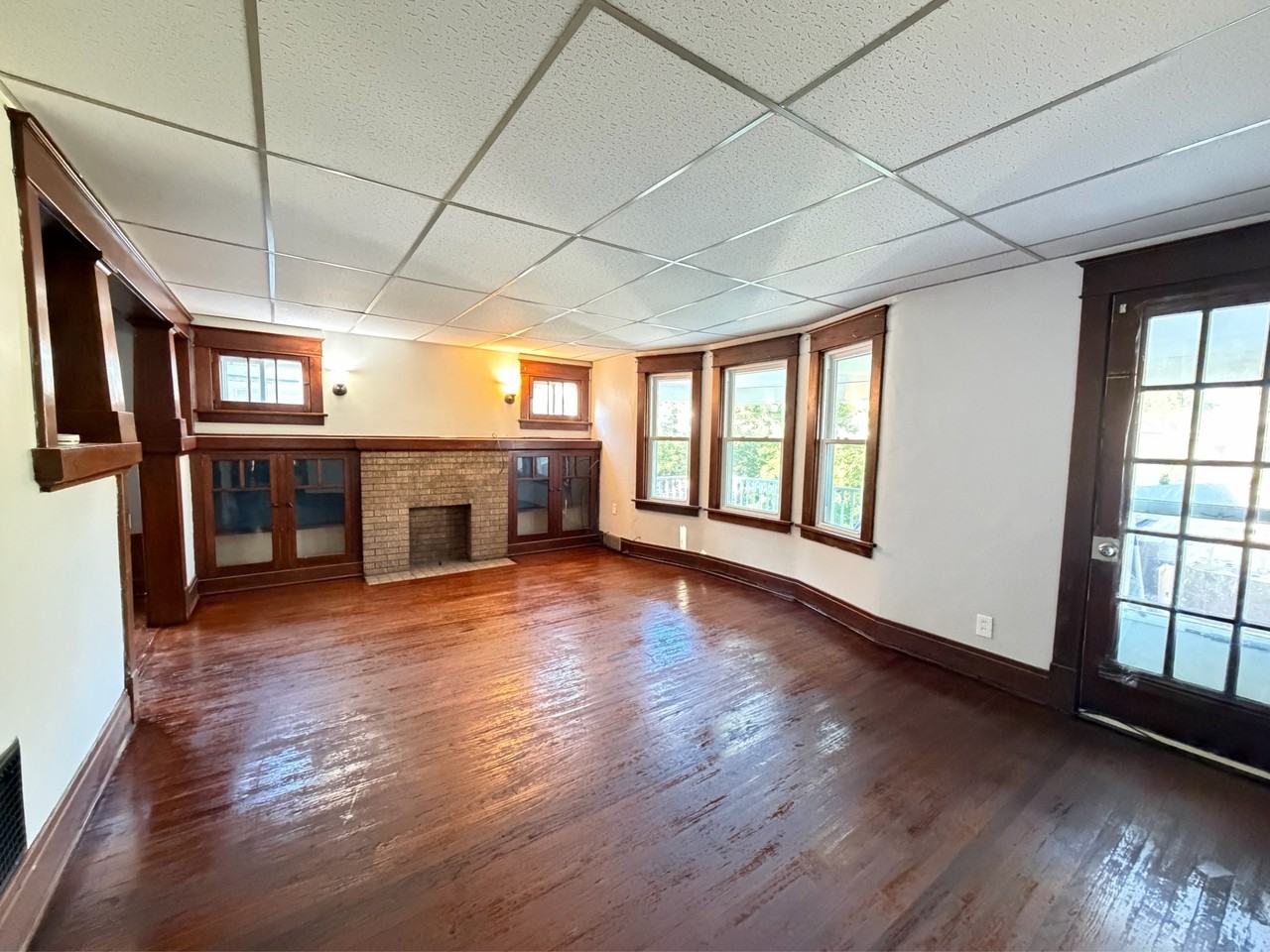 418 Colvin Ave - Photo 2 of 44