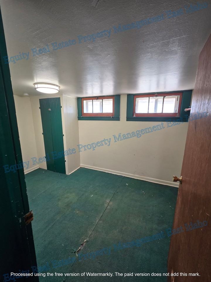 925 W Clark St #925 - Photo 2 of 42