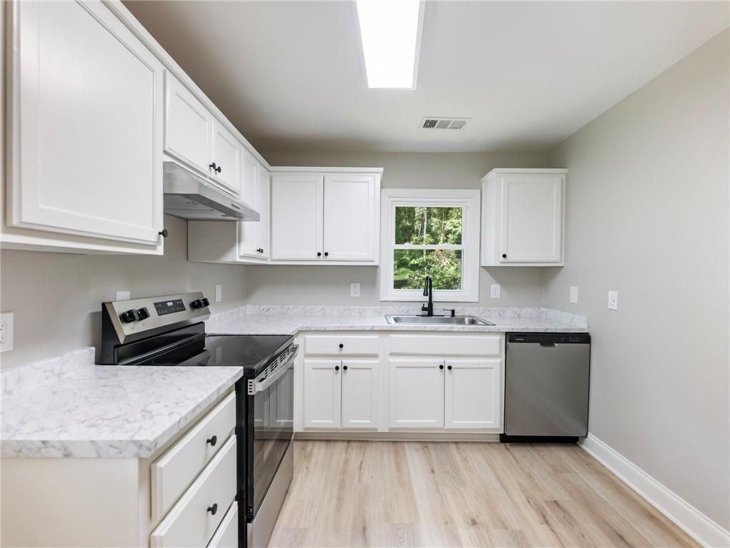 2862 Argyle Dr Nw - Photo 5 of 24