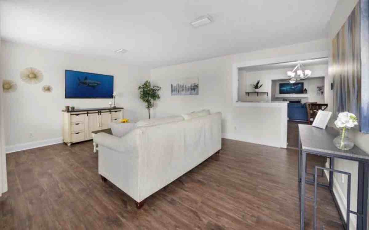 207 Martisa Rd Nw - Photo 3 of 20