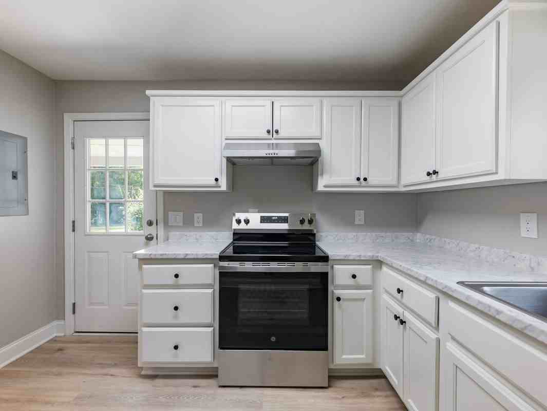 2862 Argyle Dr Nw - Photo 7 of 19