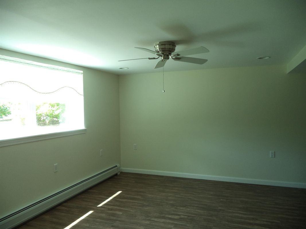387 Main St ##1 - Photo 5 of 11