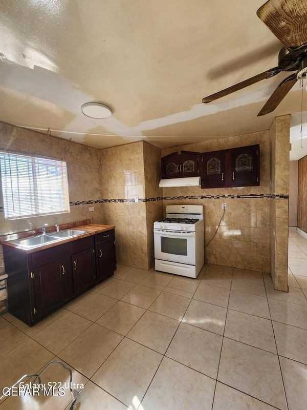 167 Pearl Ln - Photo 2 of 11