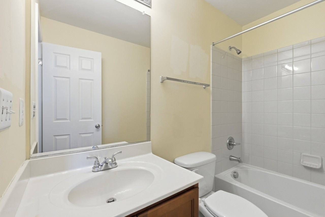15704 John Diskin Cir - Photo 5 of 15