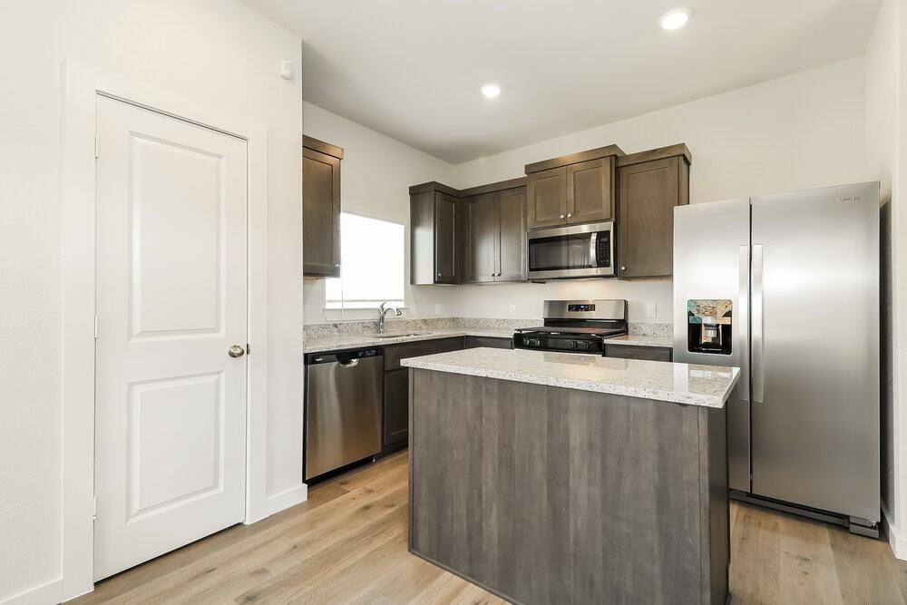 1500 Harvester Dr - Photo 7 of 16