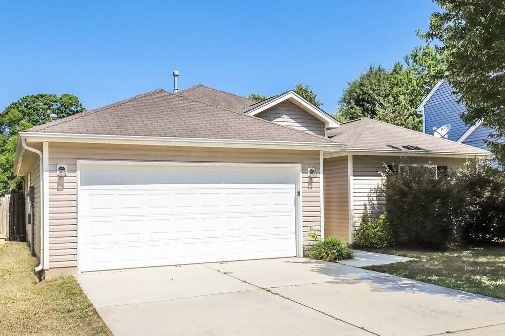 4412 Gray Wolf Way - Photo 3 of 16