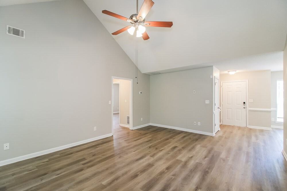 104 Nanci Ct - Photo 4 of 16