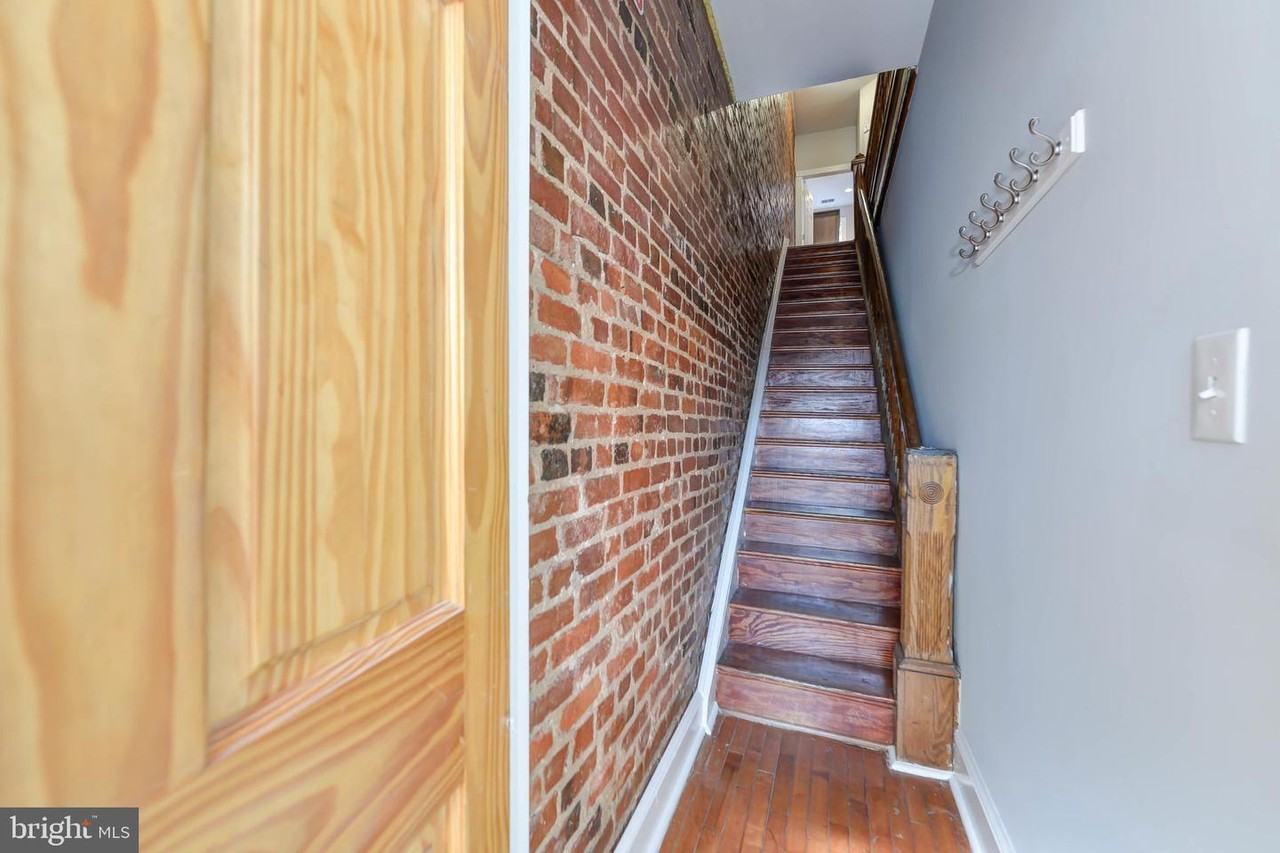 613 Florida Ave Nw #2 - Photo 7 of 26