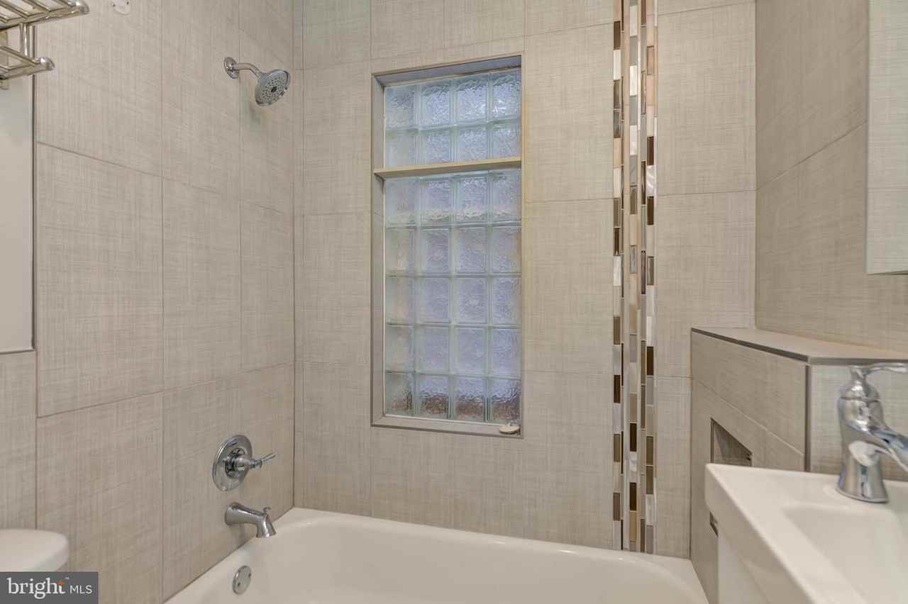 613 Florida Ave Nw #2 - Photo 2 of 26