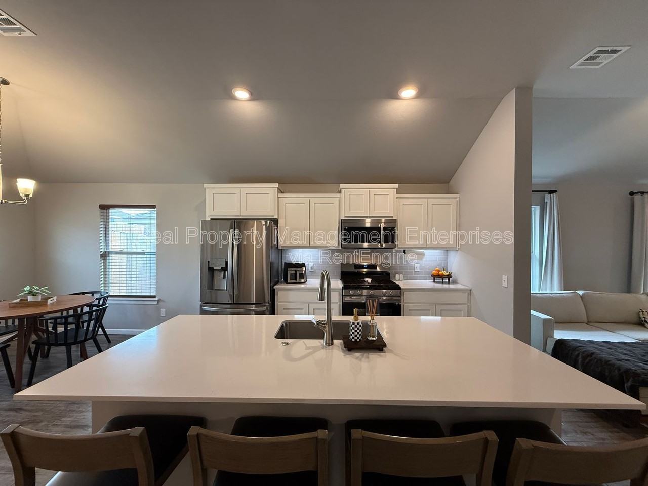 4612 Prominence Dr - Photo 5 of 28