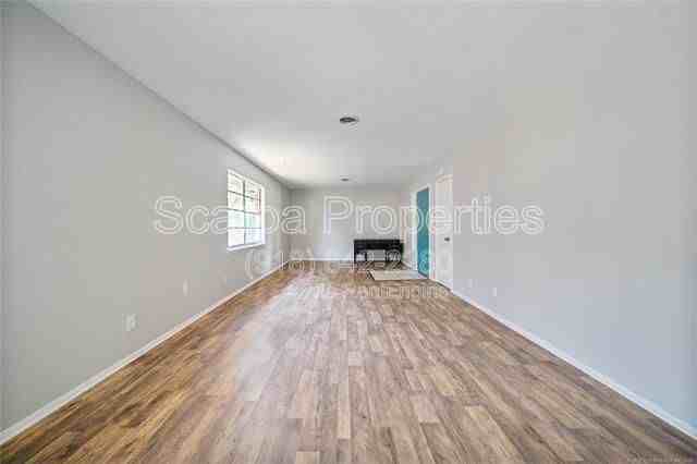 5520 E 47th Pl - Photo 7 of 20