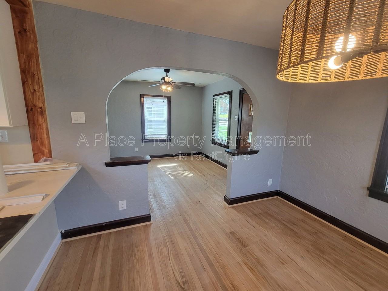 8612 Hume Ave - Photo 3 of 6