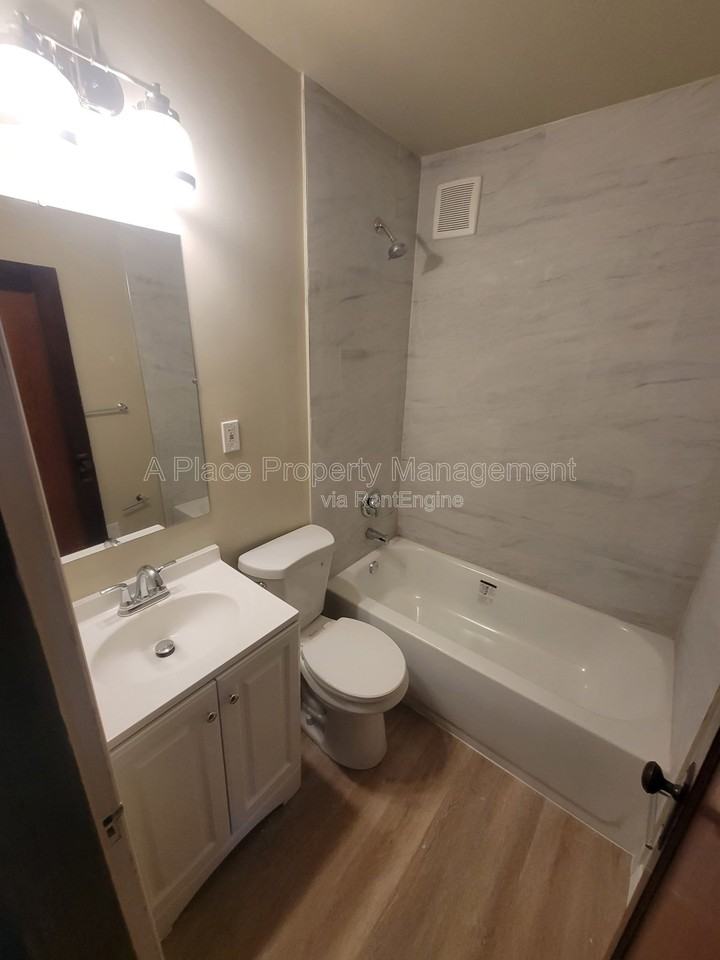 8612 Hume Ave - Photo 4 of 6