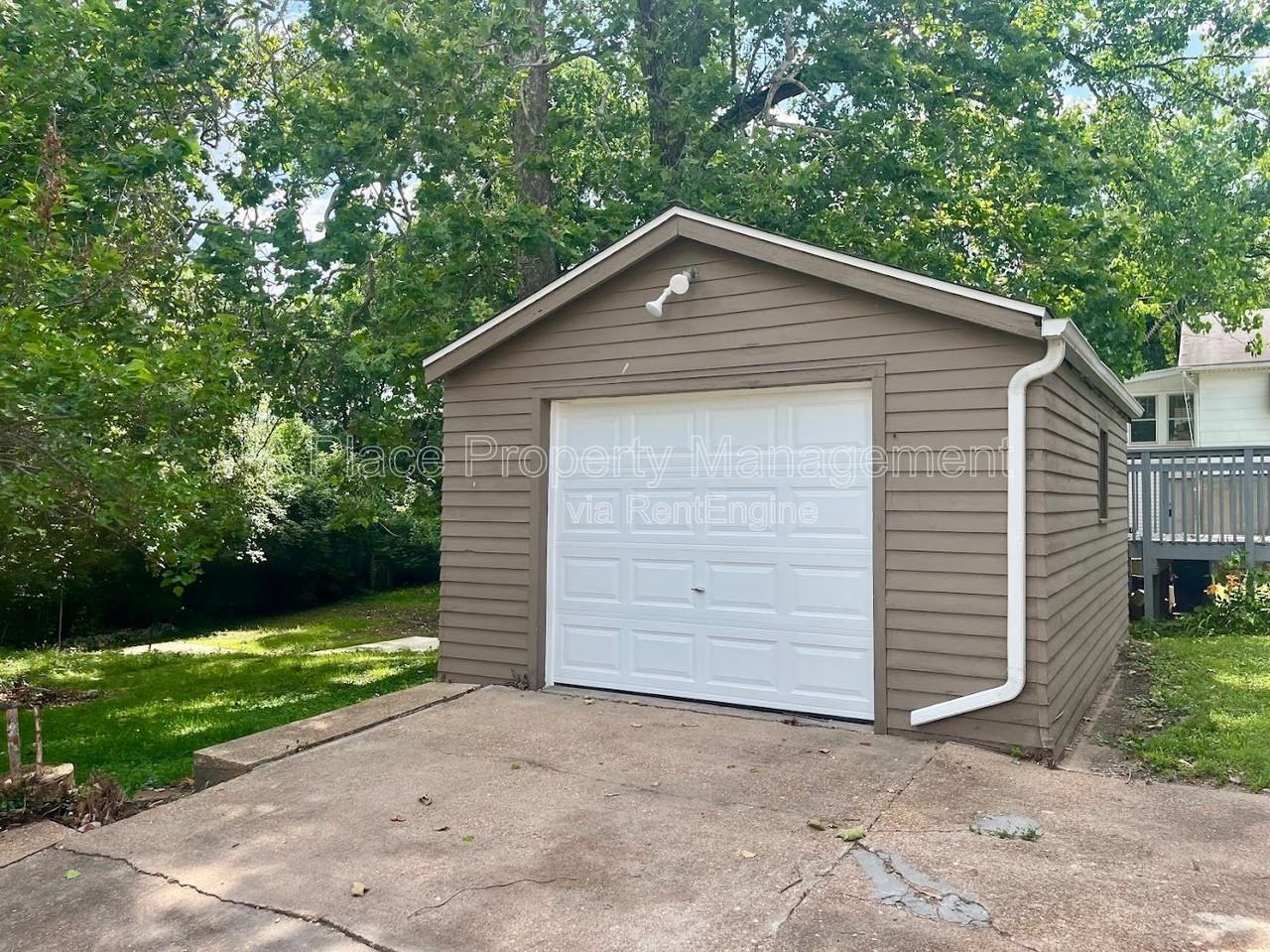 8612 Hume Ave - Photo 6 of 6
