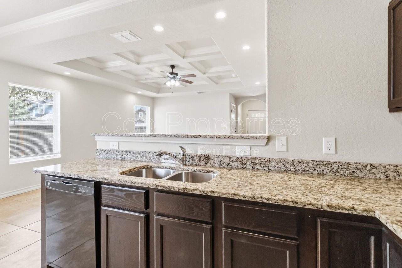 7010 Donovan Way #101 - Photo 3 of 33