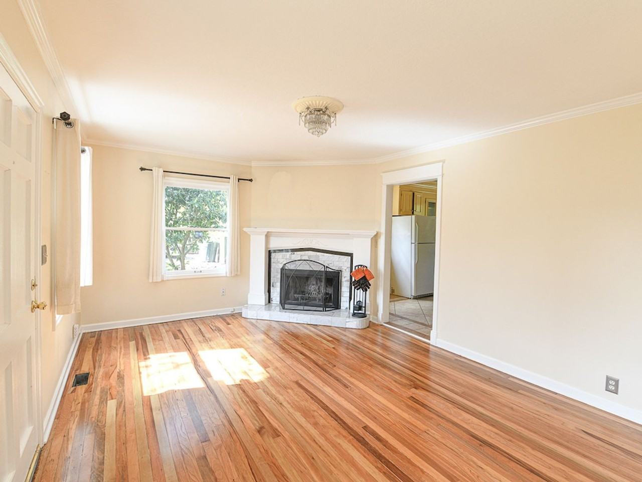 2225 Sw Idaho St - Photo 2 of 20