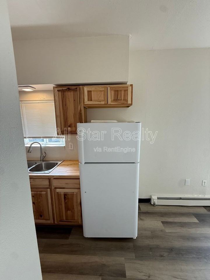 3901 Northwood Dr #8 - Photo 3 of 11