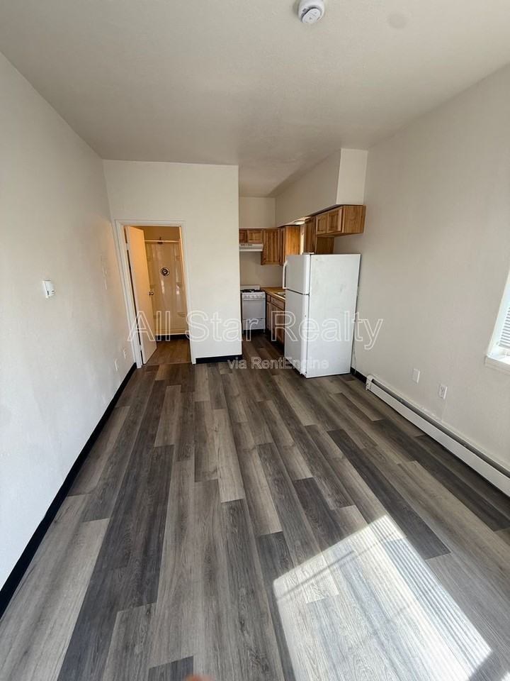 3901 Northwood Dr #8 - Photo 5 of 11