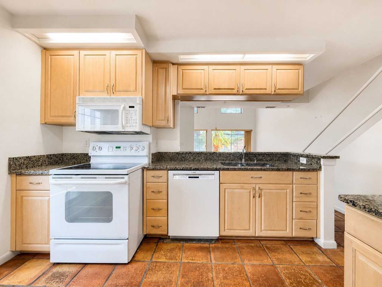 4414 W Bay To Bay Blvd - Photo 7 of 21