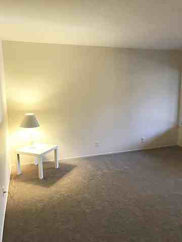 389 Alcatraz Ave - Photo 3 of 8