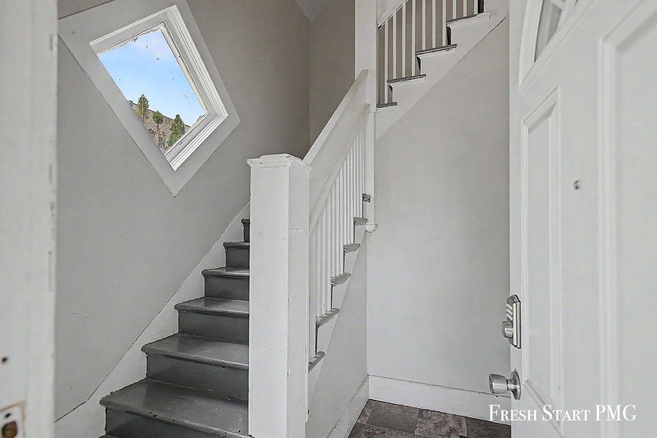 851 Park St Sw #2 - Photo 6 of 23