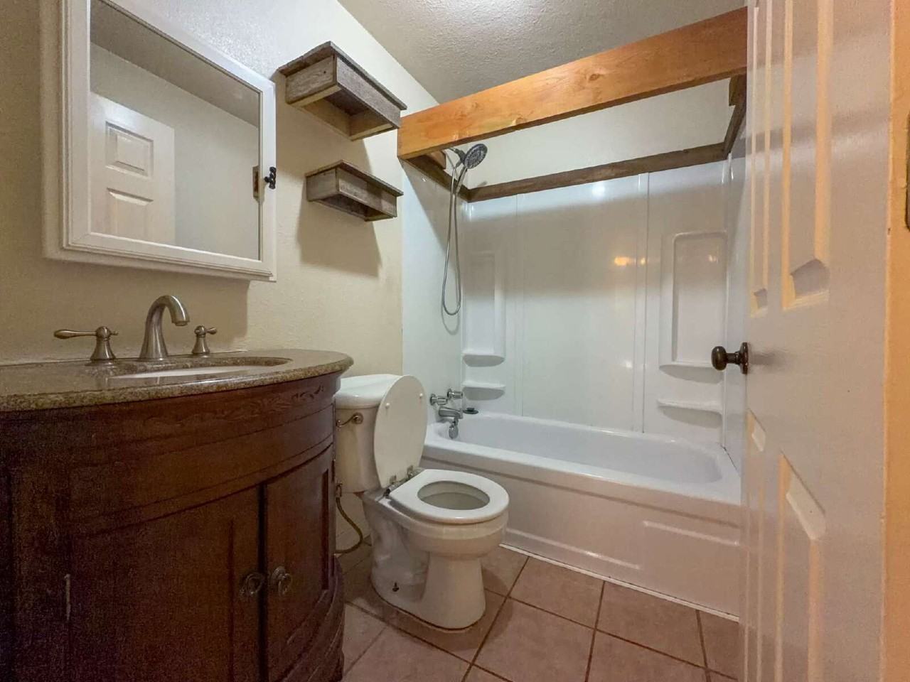 816 S Wardwell Ave - Photo 7 of 25