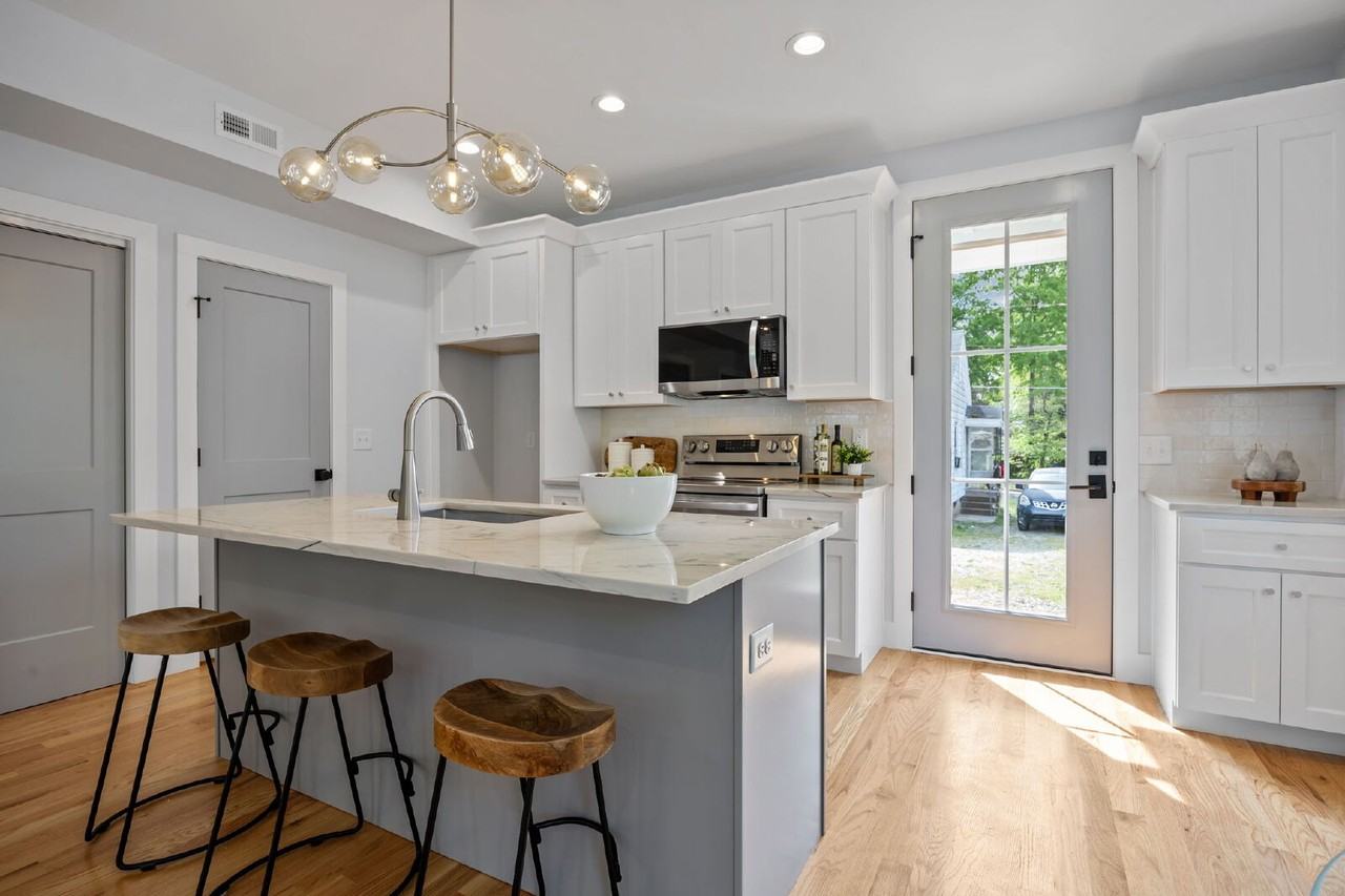 515 Spruce St #A - Photo 3 of 31