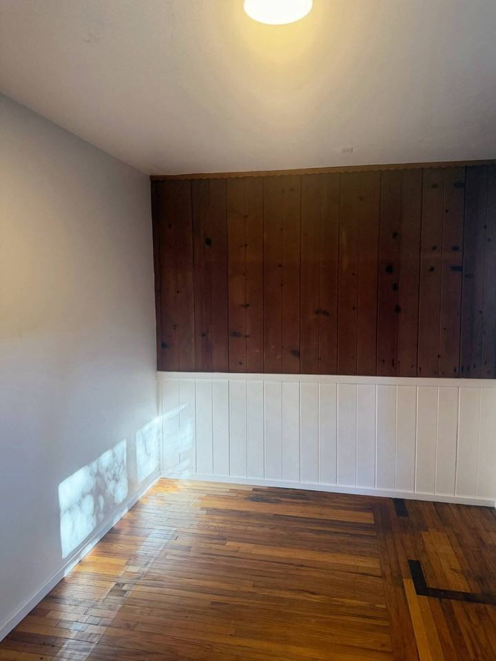 883 Lorna Dr - Photo 5 of 14