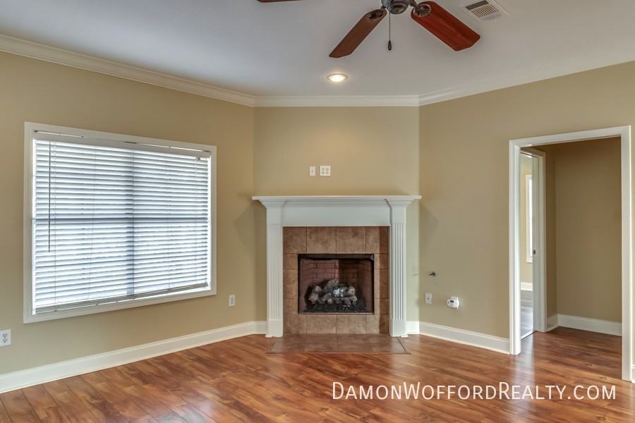119 Kenzie Dr - Photo 3 of 33