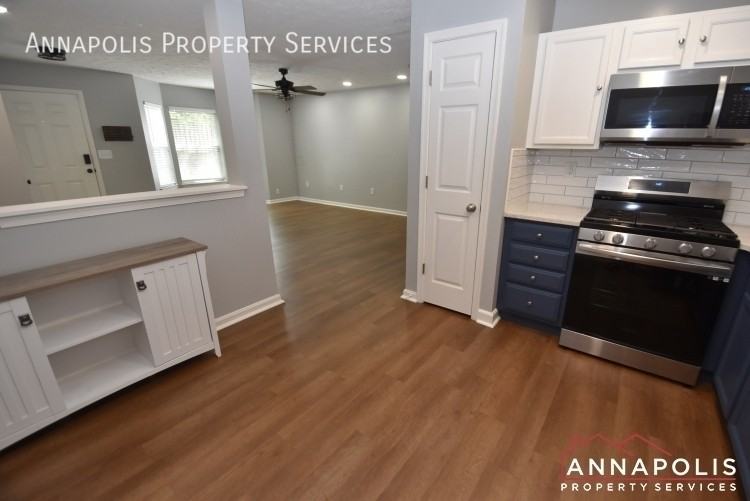 8031 Brookstone Ct - Photo 6 of 23